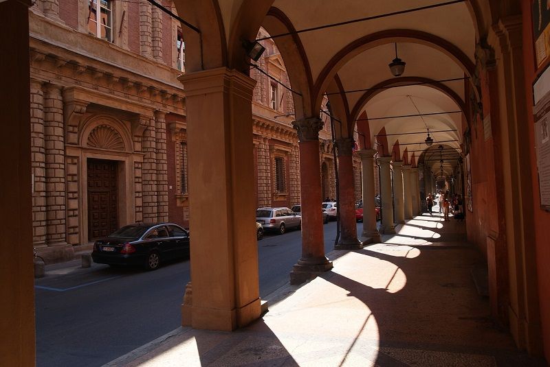 portici di bologna